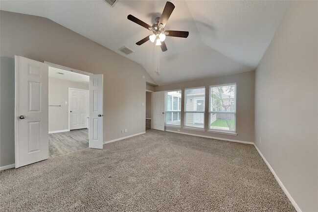 Building Photo - 9915 Tulip St