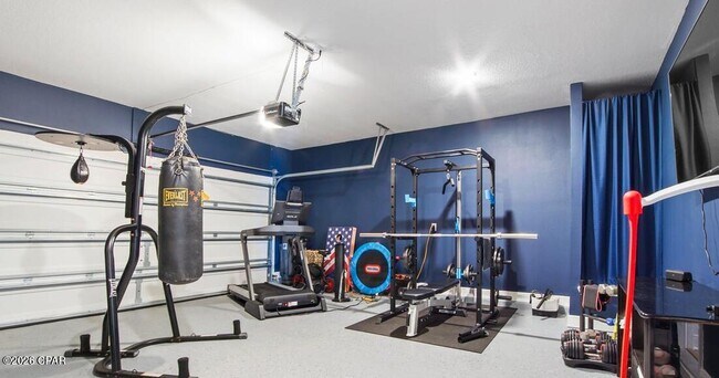 Building Photo - 233 Martingale Lp