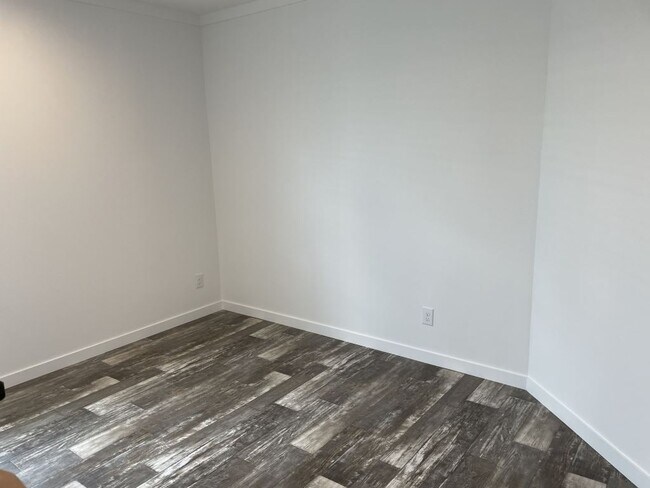 Building Photo - 5715 Blue Harbor Dr