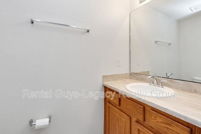 Building Photo - 300 Southern Branch Ln