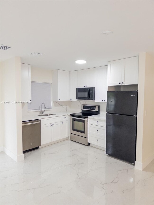 Building Photo - 5400 NW 18th St