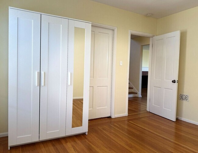 Building Photo - This is a Berkeley Lifestyle. | 3BR | 1.5BA | 1,450 SF | Just Steps from Campus