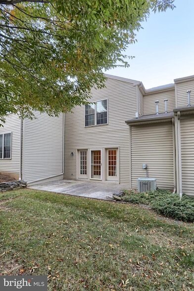 Building Photo - 712 Creekside Dr