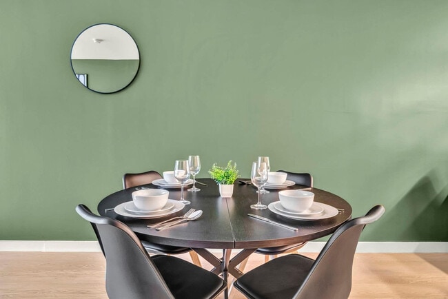 Building Photo - 2189 Cornell Rd