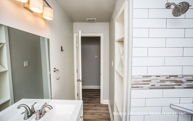 Building Photo - 4316 44th St