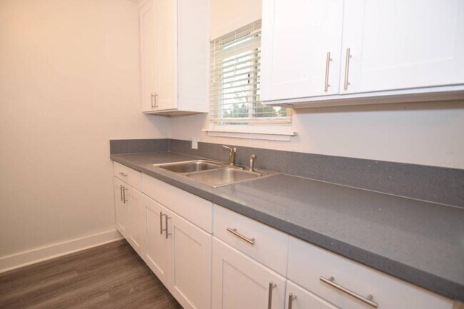 Building Photo - 2.0 bedroom in West Covina California 91723