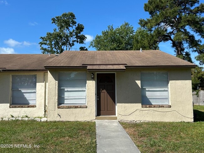 Primary Photo - 2678 Sunrise Village Dr