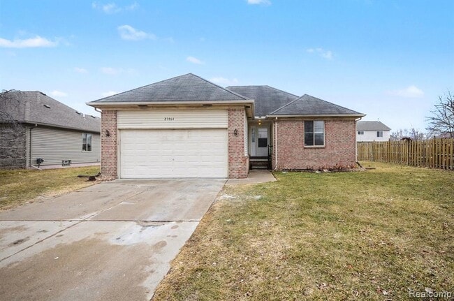 Building Photo - 21864 Laurel St