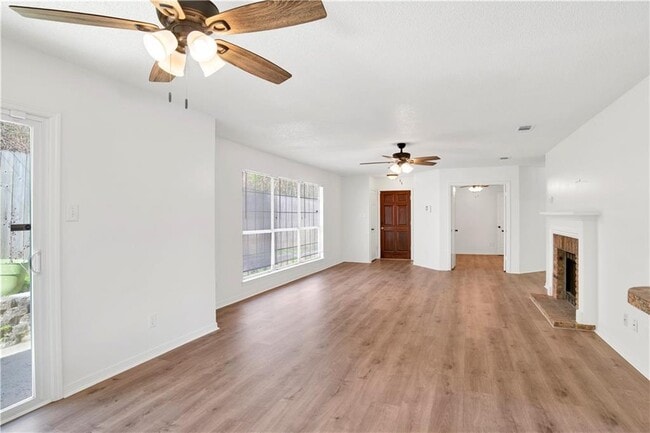 Building Photo - 5631 Bentley Ln