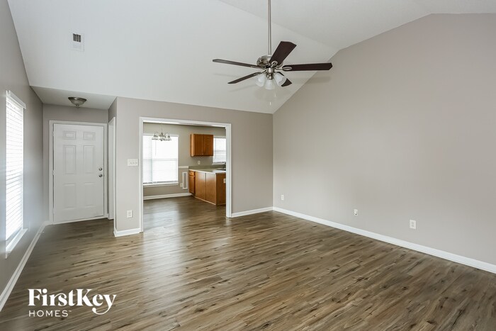Building Photo - 933 Milkwood Ln