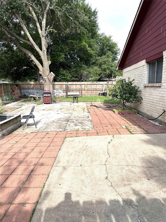Building Photo - 6914 La Violetta Dr