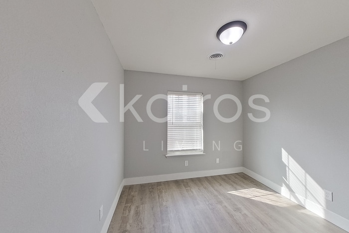 Building Photo - 2012 Ron Dr