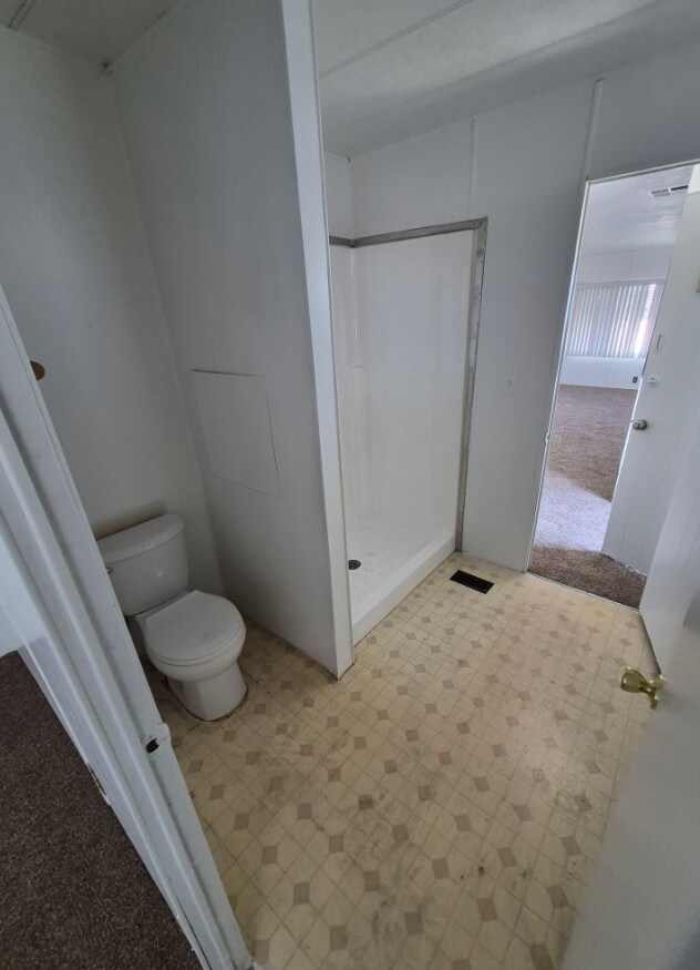 Building Photo - 3601 E Wyoming Ave