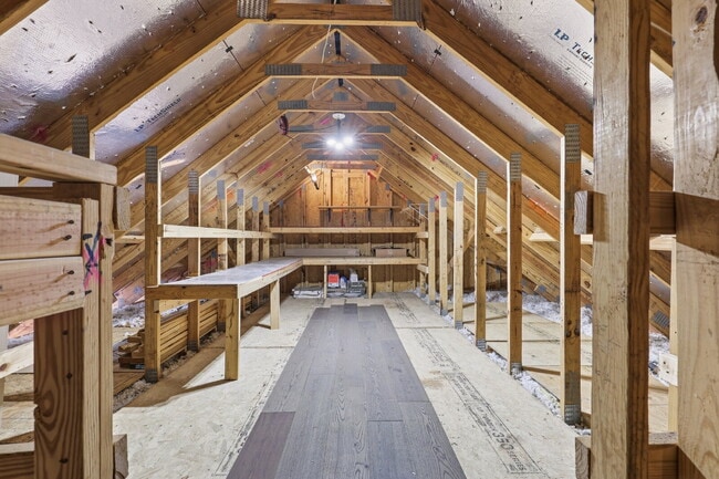 Building Photo - 686 Northlake Blvd