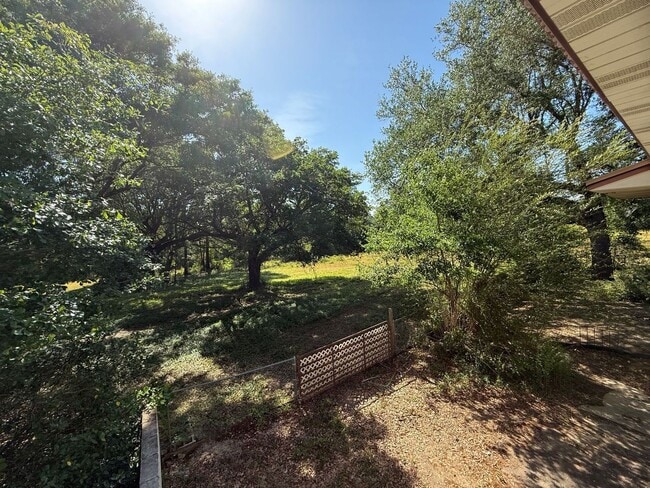 Building Photo - Milton / Pace - 3 bedroom, 2 bathroom