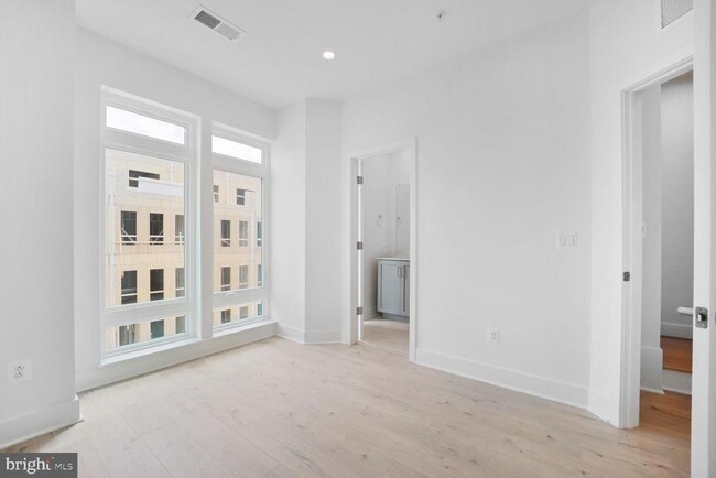 Building Photo - 2614 Connecticut Ave NW