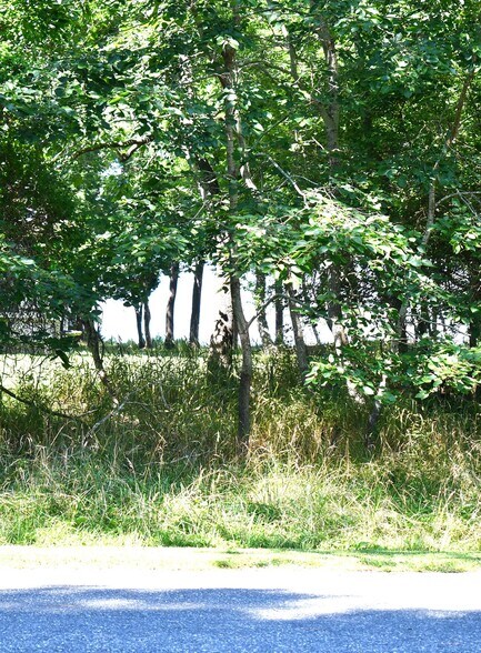 Building Photo - 11601 Heron Dr