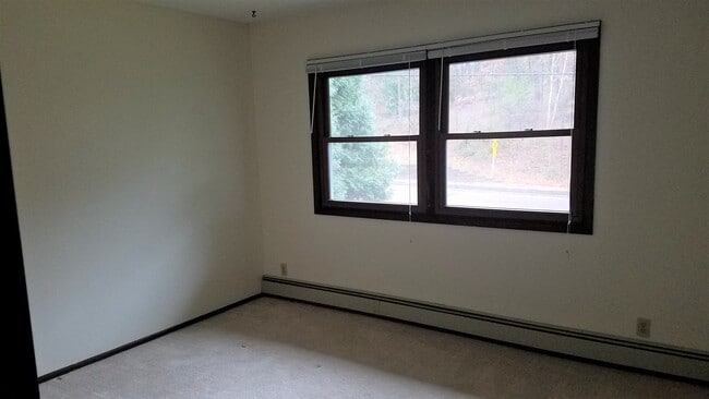 Building Photo - 3BR/2ba Single Family Home in Altoona - DOG FRIENDLY