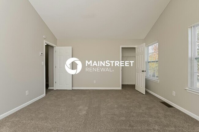 Building Photo - 3 Bedroom Pet-Friendly Home in ELLENWOOD, ...