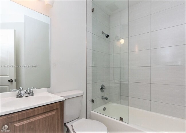 Building Photo - 5 br, 3.5 bath House - 9017 SW 157th Path