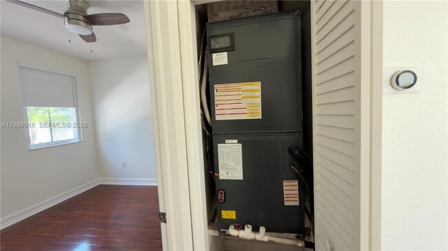 Building Photo - 7633 NW 114th Path