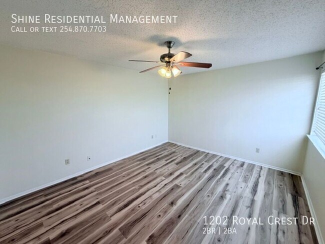 Building Photo - 1202 Royal Crest Dr