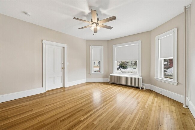 Building Photo - 202 North St