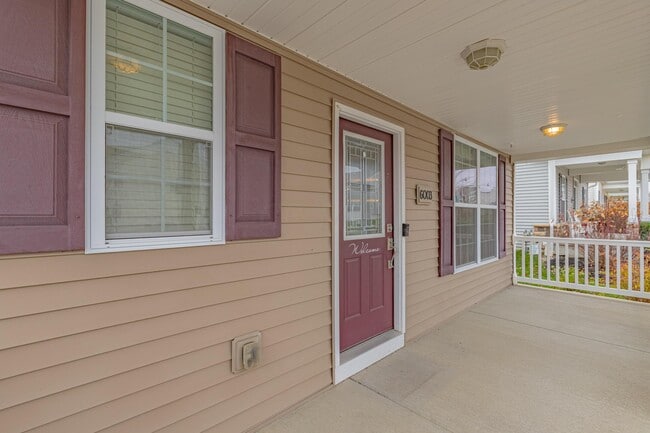 Building Photo - 6003 Bell Classic Dr