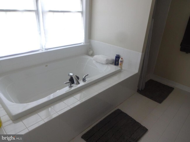 Building Photo - 13204 Beaver Terrace