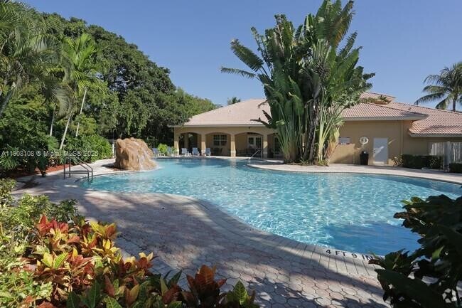 Building Photo - 5510 NW 61st St