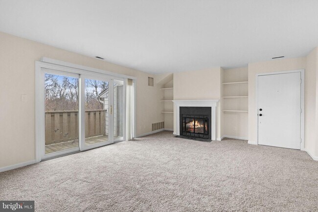 Building Photo - 408 Stockton Ct