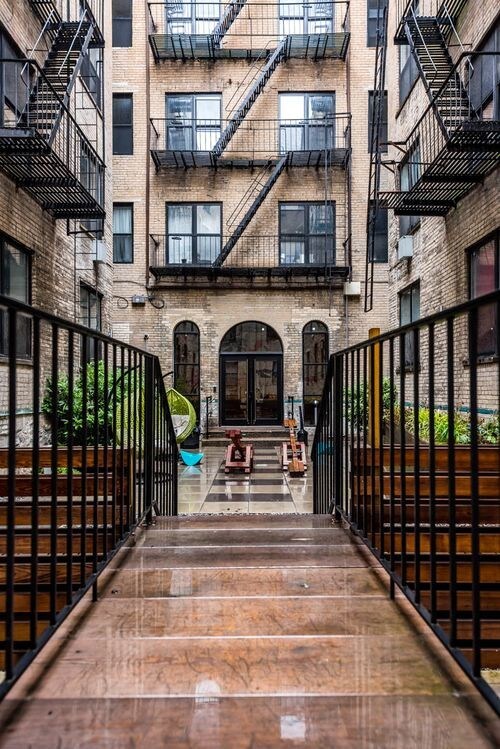 Building Photo - 1625 Putnam Ave
