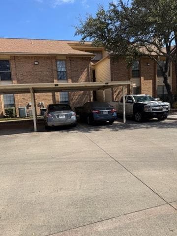 Building Photo - 16301 Ledgemont Ln