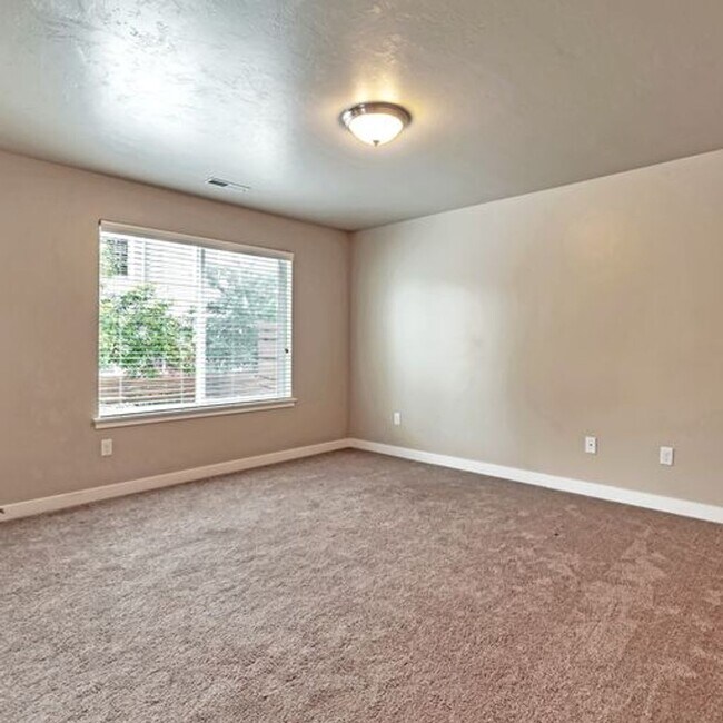 Building Photo - 3688 Golden Sky Ln