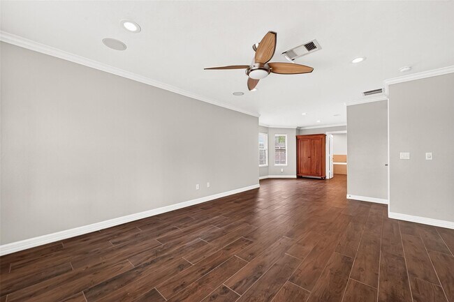 Building Photo - 903 Sugarfield Ct