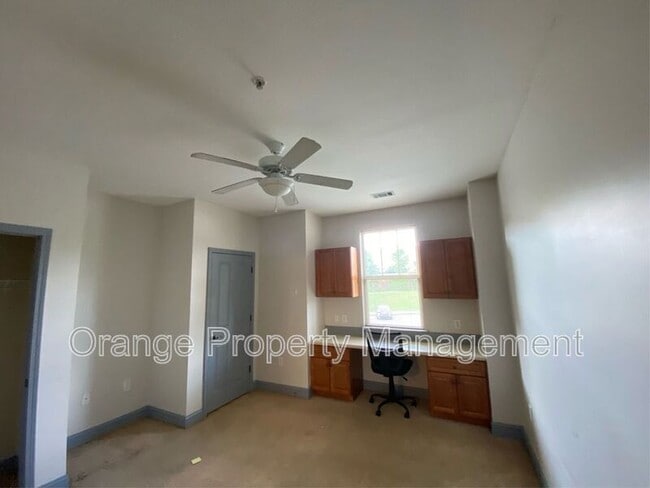 Building Photo - 1034 Shoveler Way