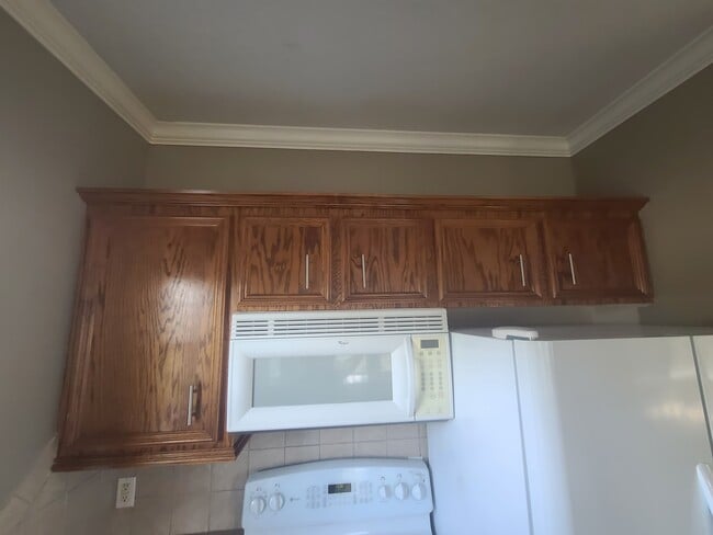 Building Photo - 15 C R 640 B C