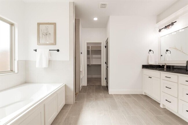 Building Photo - 3217 Pinnacle Peak Dr