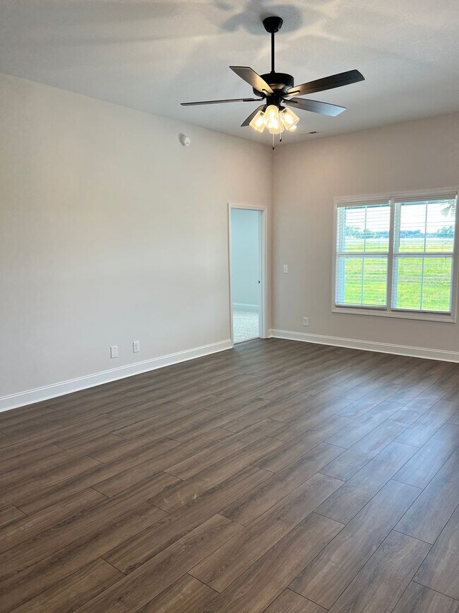 Building Photo - Brand New Three Bedroom in Cherry Acres