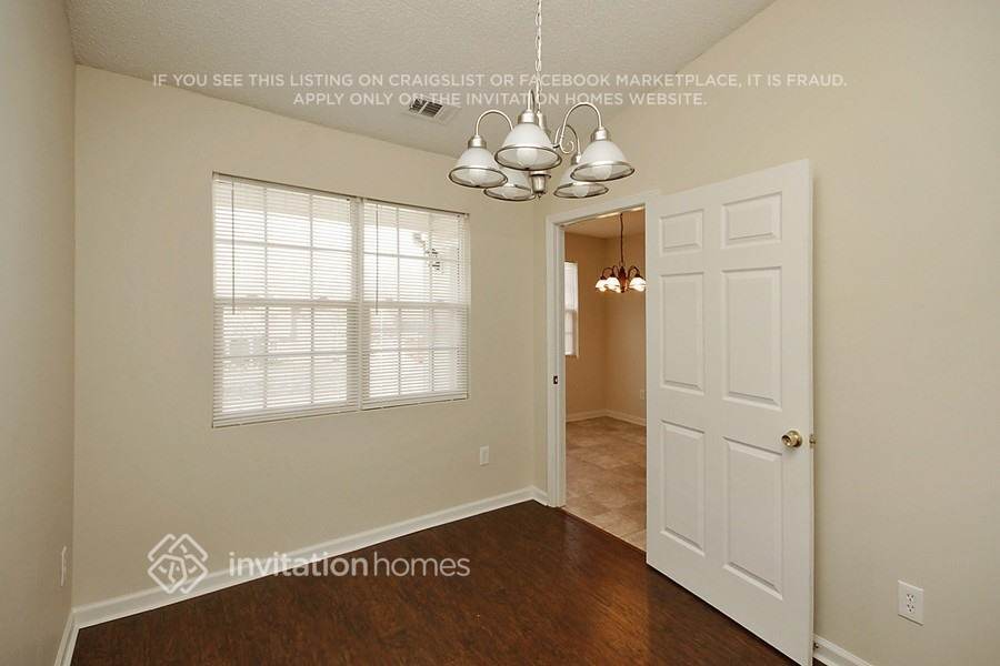 Building Photo - 211 Ashland Creek Ct