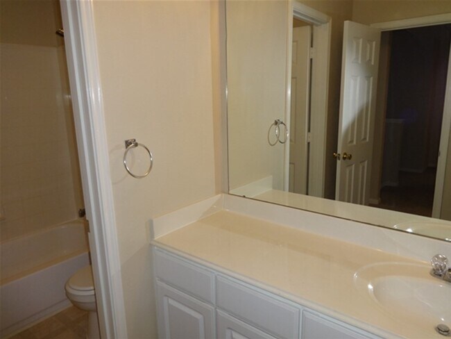 Building Photo - 17907 Juniper Green Trail