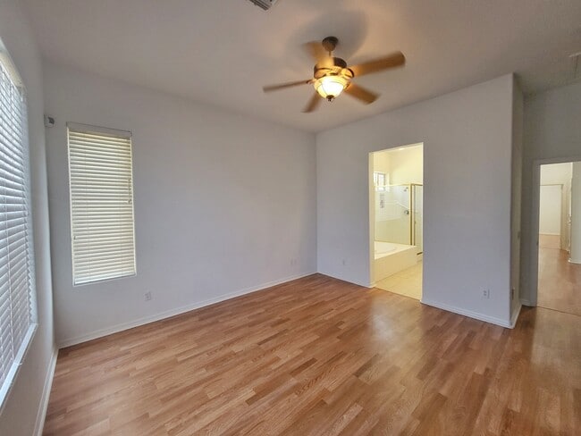 Building Photo - 47 Fountainhead Cir