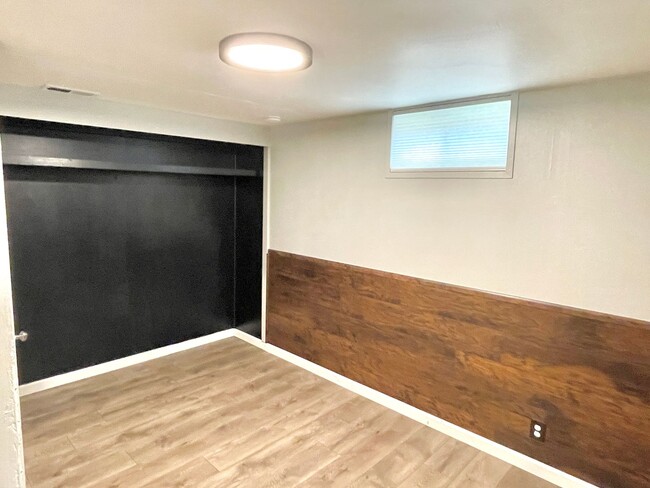 Building Photo - Parkrose Heights neighborhood, 3 bedroom, ...