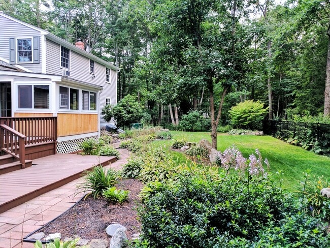 Building Photo - 247 Woodland Rd