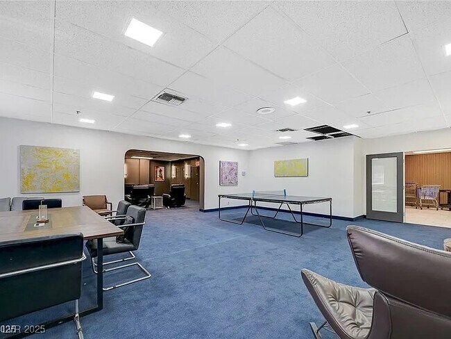 Building Photo - 3930 University Center Dr