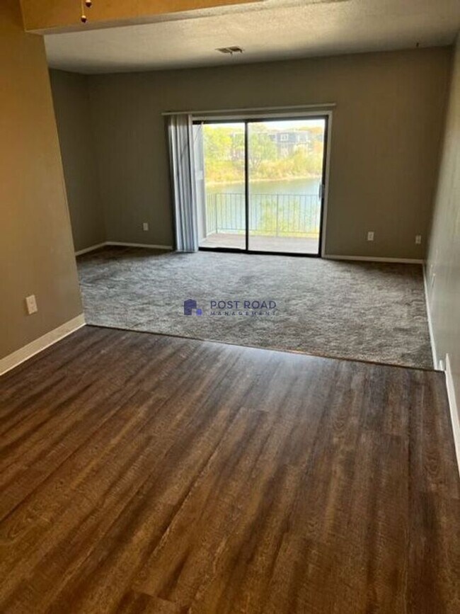 Building Photo - 723 W 27th St S