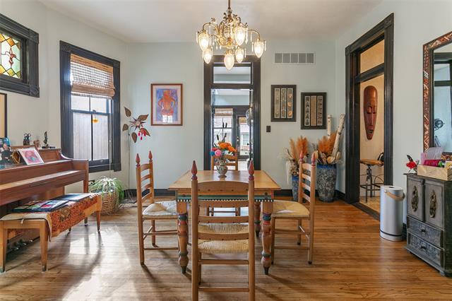 Building Photo - 327 S Edgefield Ave