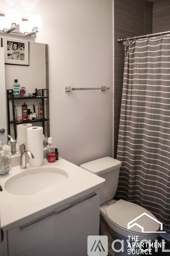 Building Photo - 2700 W North Ave