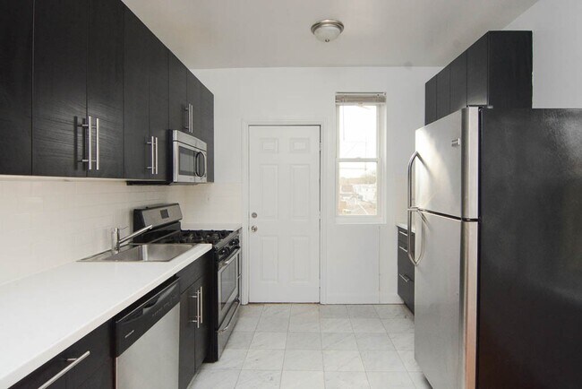 Building Photo - 2347 N Drake Ave