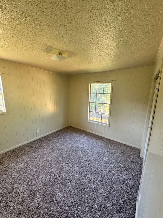 Building Photo - 205 Daniels St. -Midland City, AL 36350 Apartment